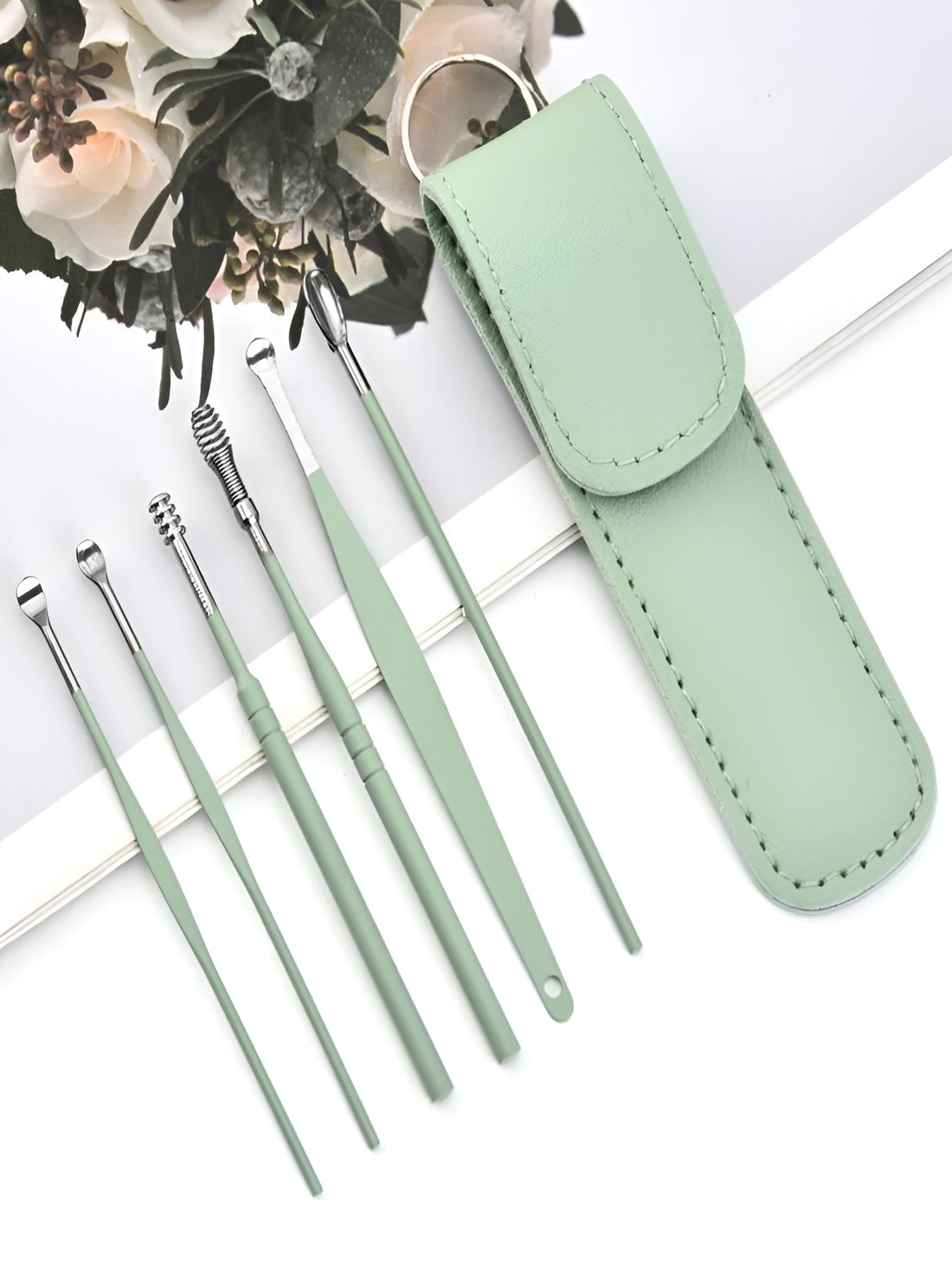 Ear Wax Cleaning Kit, 6 Pcs Ear Pick Tools, Wax Removal Kit, Ear Cleaning Tool Set, Spring Earwax Cleaner Tool Ear Wax Remover, Reusable Ear Cleaner for Children and Adult