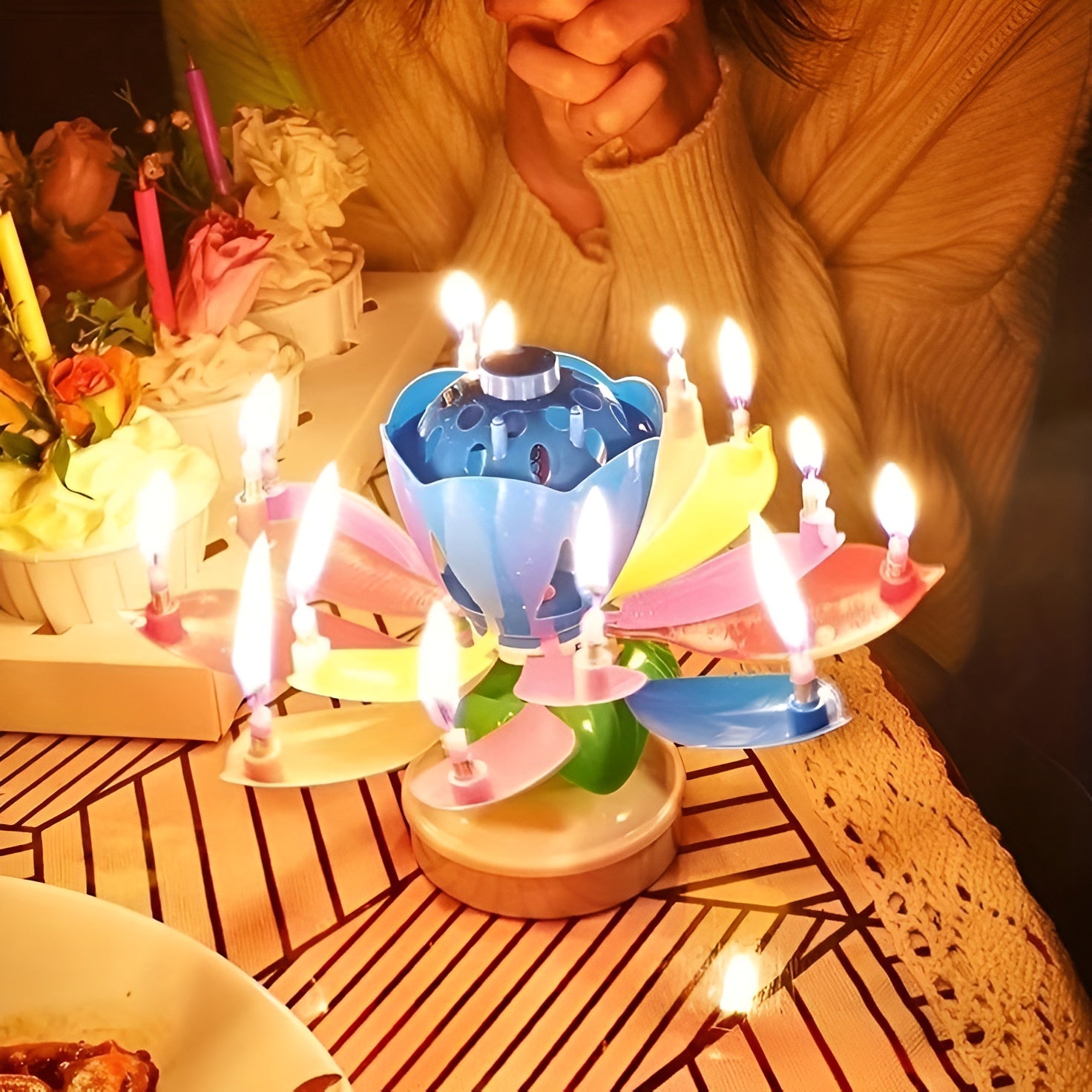 MUSICAL BIRTHDAY FLOWER CANDLE